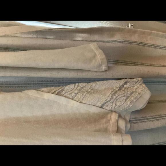 Logo by Lori Goldstien Light Waffle Knit Crochet and Lace Tunic Size Large - Picture 3 of 9